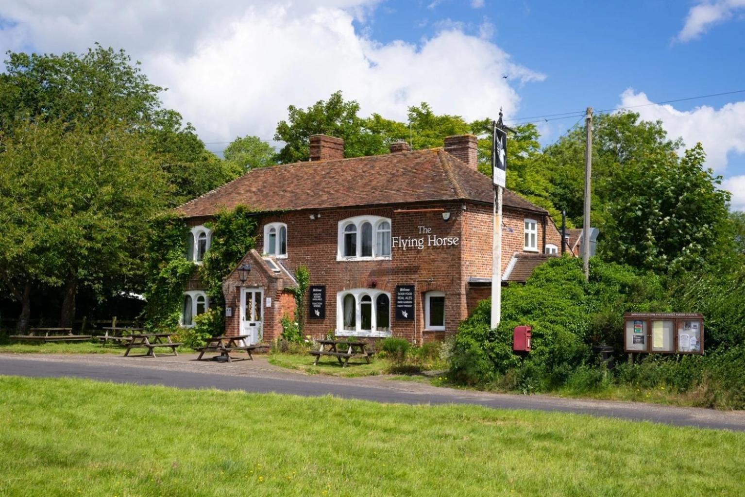 The Flying Horse Inn Boughton Aulph Eksteriør bilde